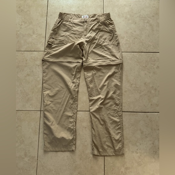 Pants - Women’s convertible hiking pants. Khaki. Size  M. Excellent condition